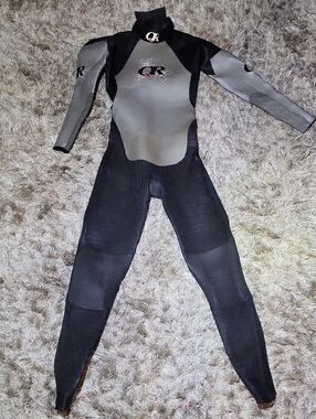 Wetsuit  Black and Gray Full-Body Wetsuit